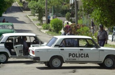 cuba-policias-cubanos